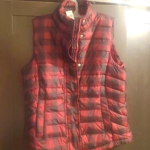 Gap size small vest